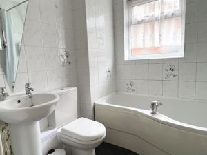 bathroom - click for photo gallery